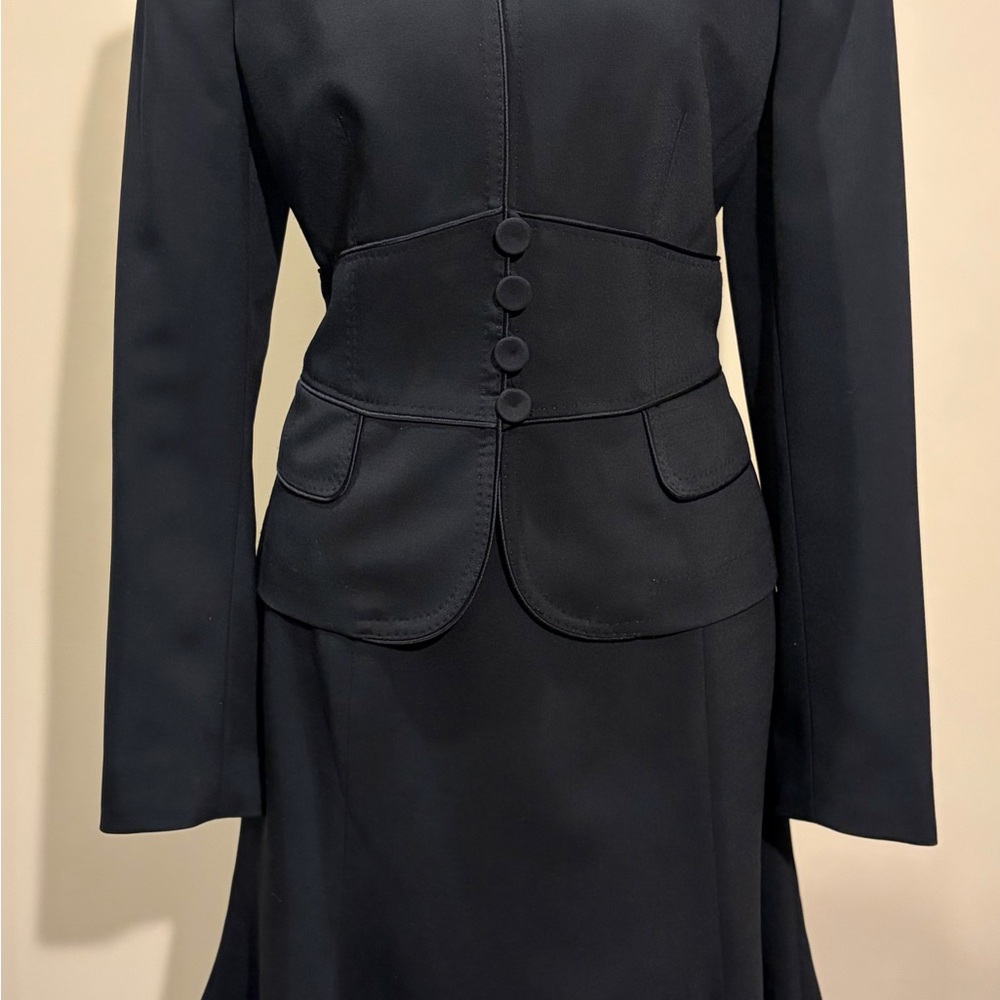 Anne Klein Women Black Jacket & Skirt Suit Set - Size 10P